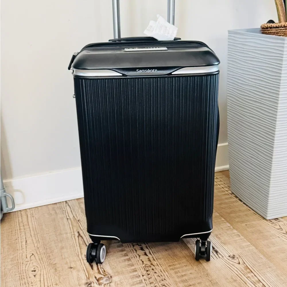 SAMSONITE 🔥SILHOUETTE 18 HARDSIDE CARRY-ON SPINNER Travel bag, weekender luggag